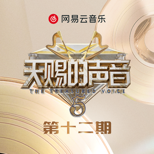 我解开胸罩喂男朋友吃奶
