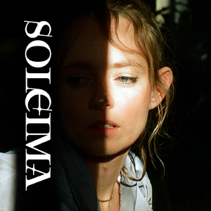 我解开胸罩喂男朋友吃奶
