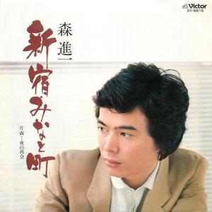 我解开胸罩喂男朋友吃奶
