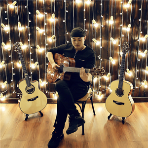 我解开胸罩喂男朋友吃奶
